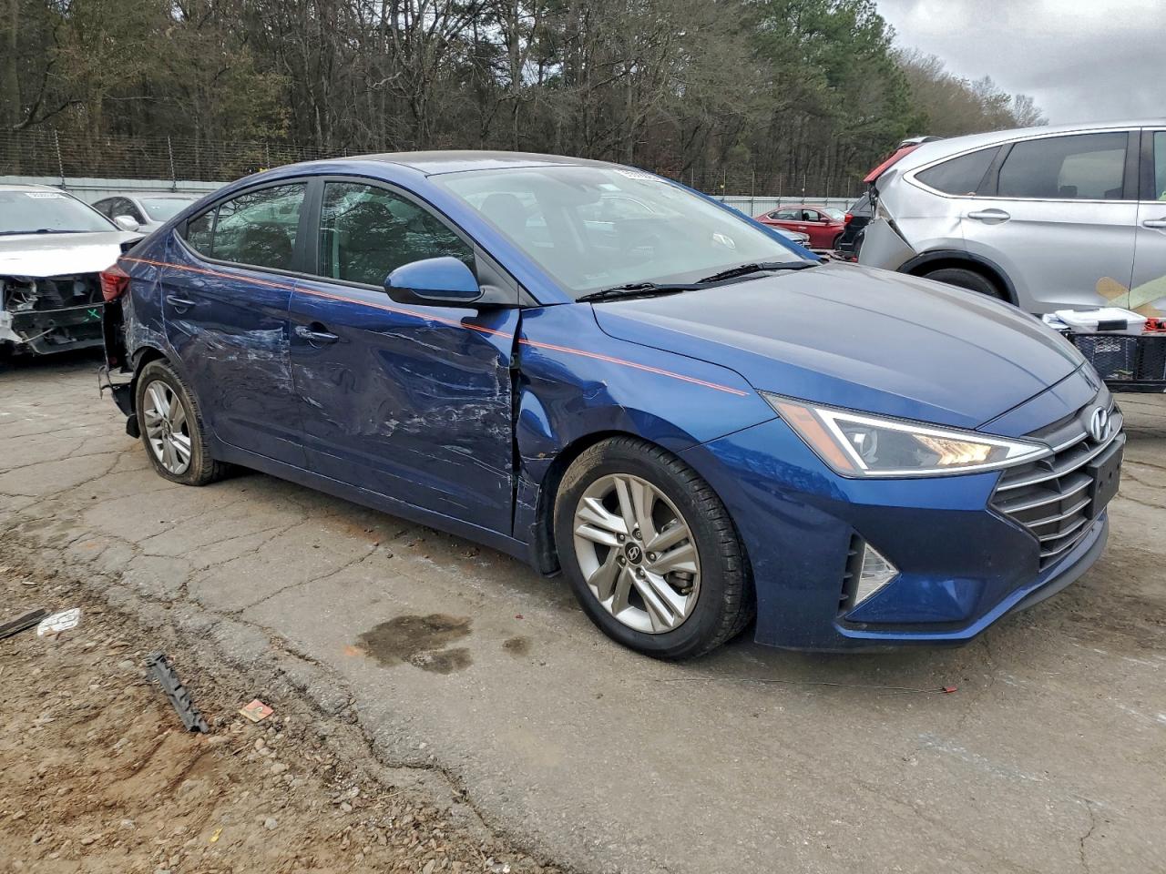 2019 HYUNDAI ELANTRA SEL photo 4