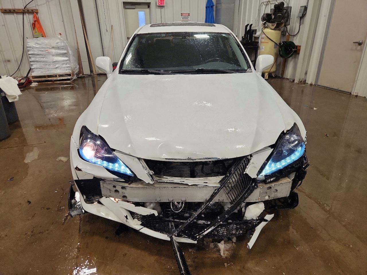 2006 LEXUS IS 250 photo 5
