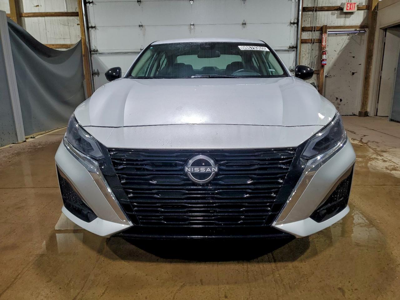2025 NISSAN ALTIMA SV photo 5