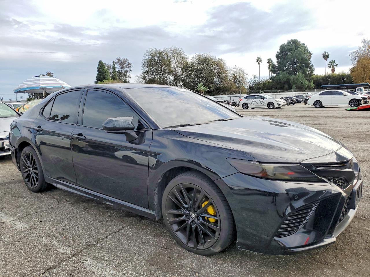 2018 TOYOTA CAMRY XSE photo 4