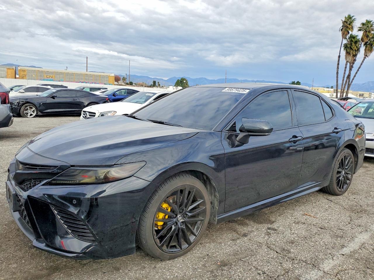 2018 TOYOTA CAMRY