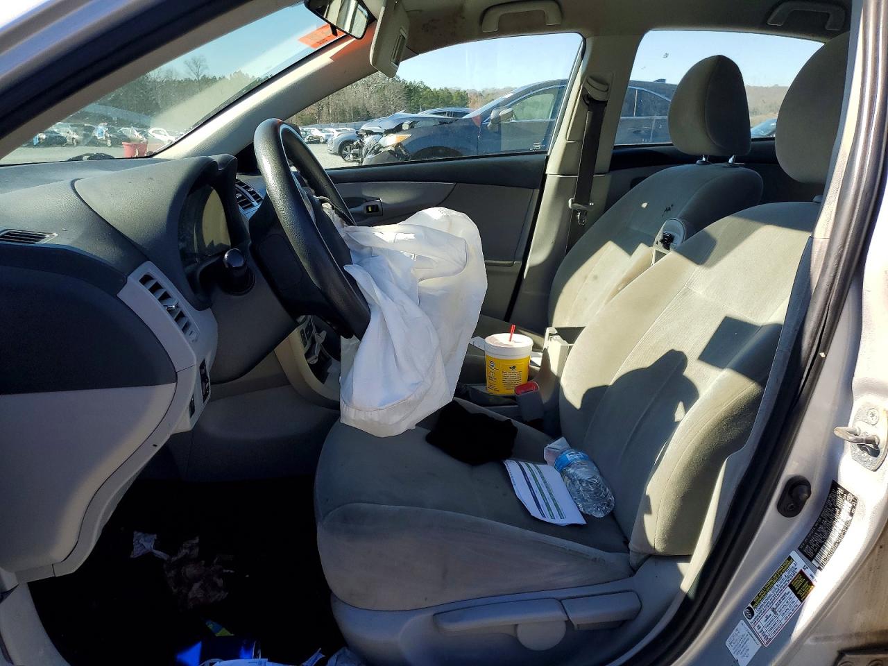 2012 TOYOTA COROLLA BASE photo 7