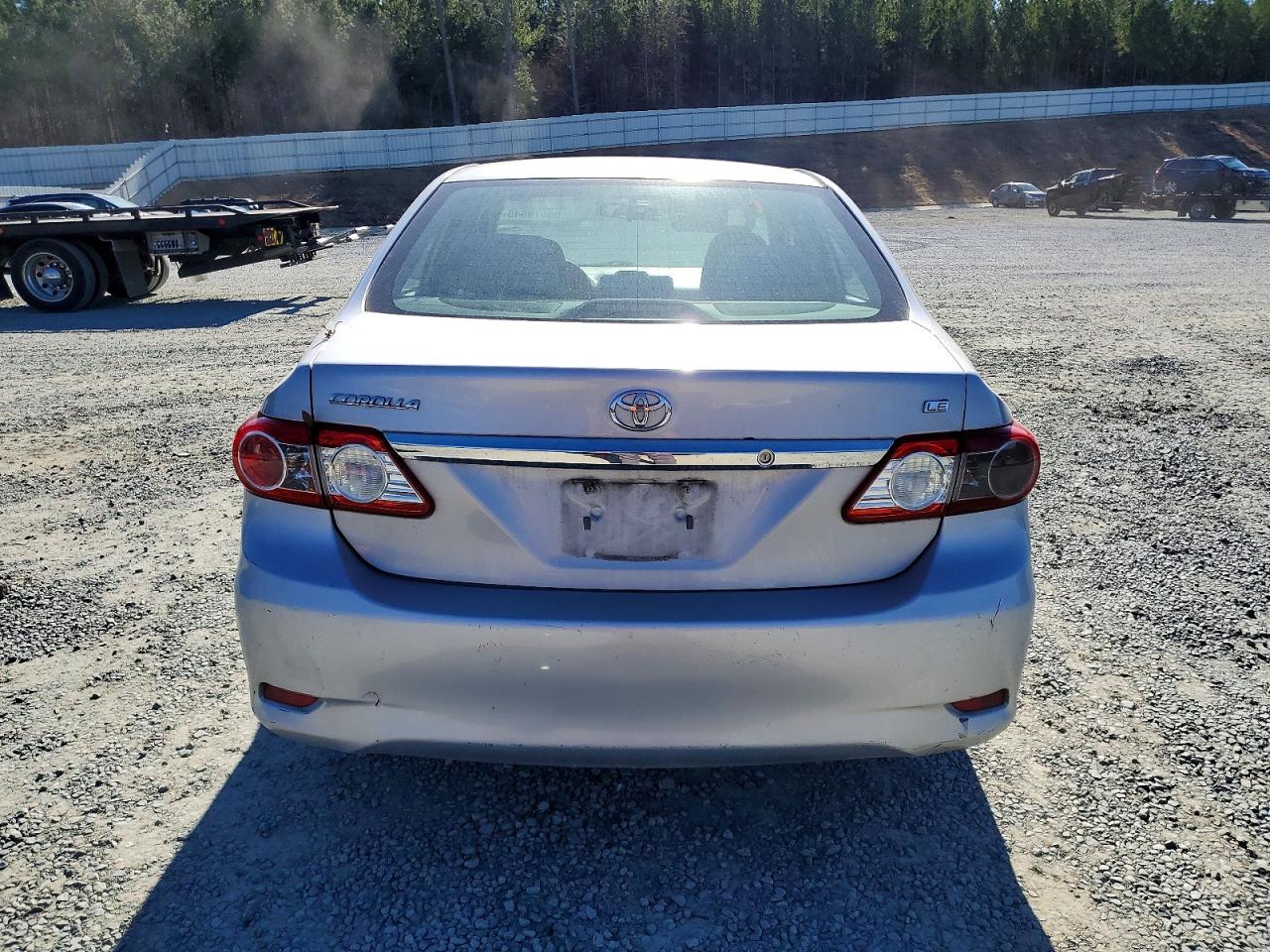 2012 TOYOTA COROLLA BASE photo 6