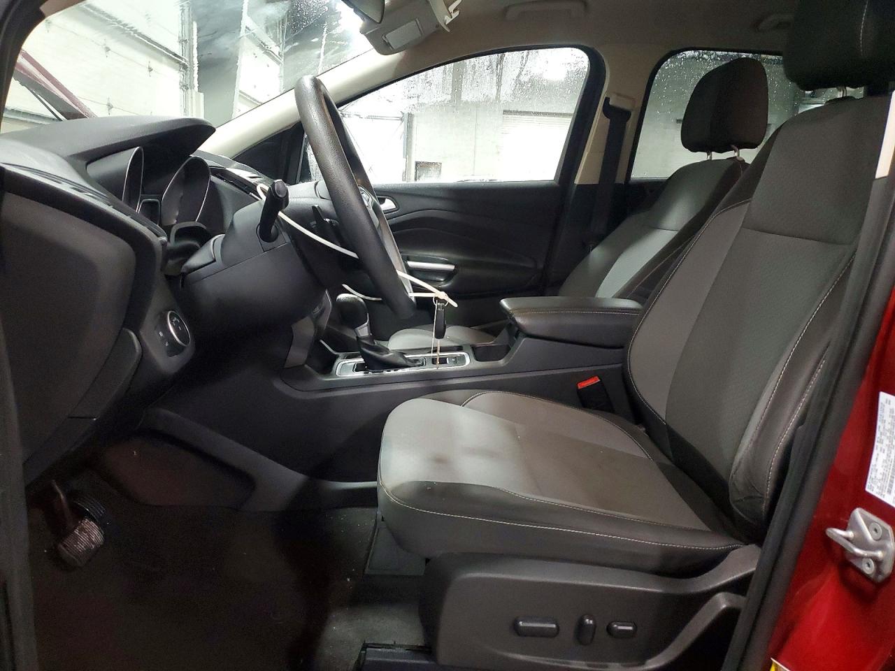 2017 FORD ESCAPE SE photo 7