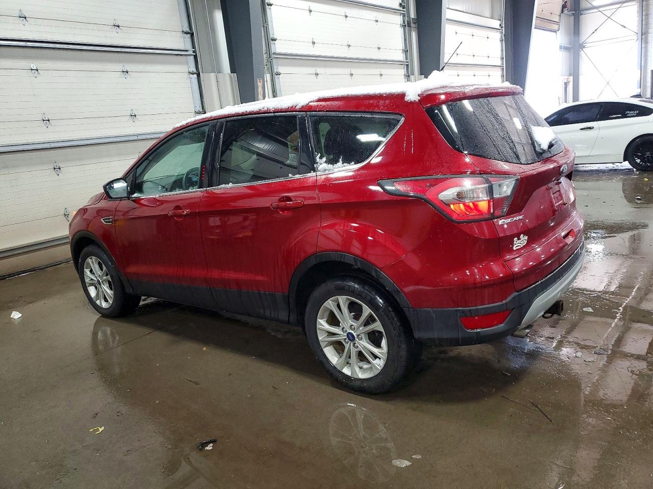 2017 FORD ESCAPE SE photo 2