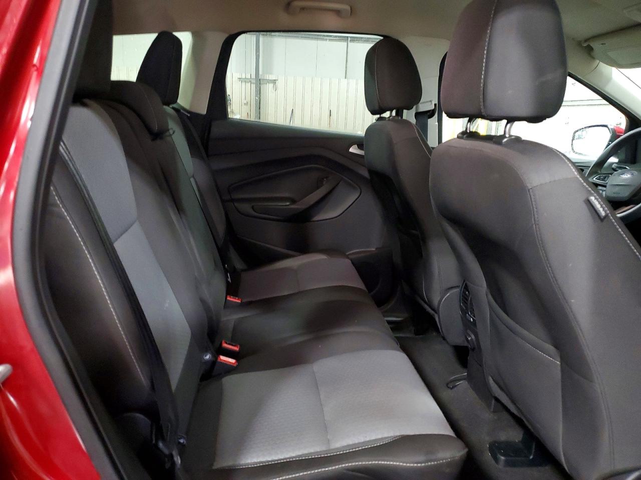 2017 FORD ESCAPE SE photo 11