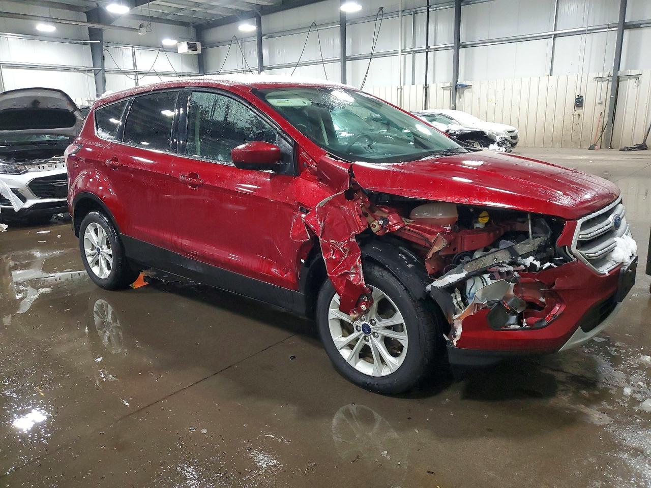 2017 FORD ESCAPE SE photo 4