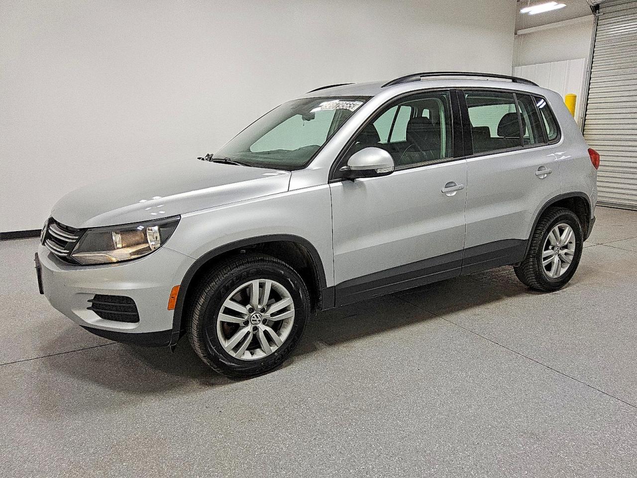 2016 VOLKSWAGEN TIGUAN