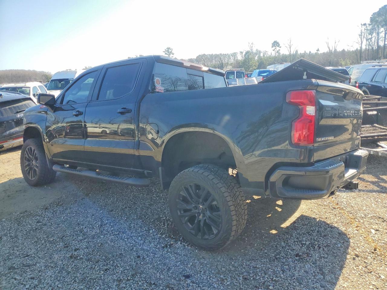 2021 CHEVROLET SILVERADO K1500 RST photo 2