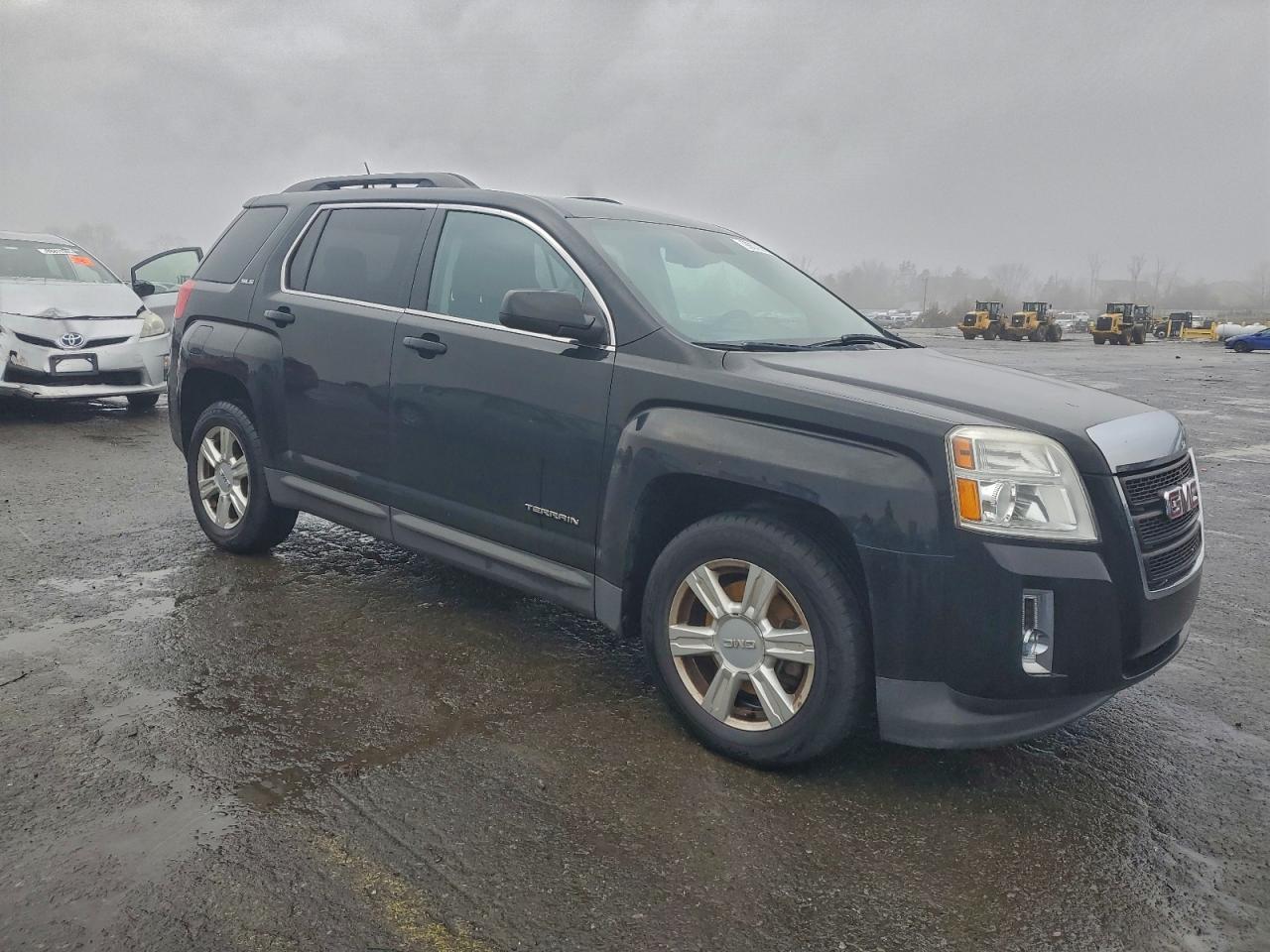 2015 GMC TERRAIN SLE photo 4