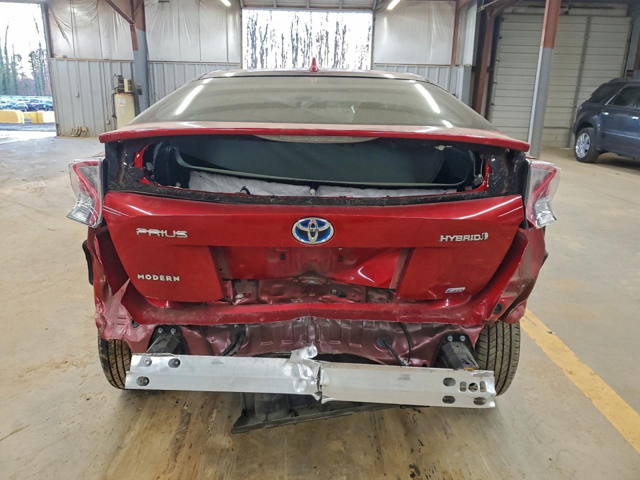 2016 TOYOTA PRIUS photo 6