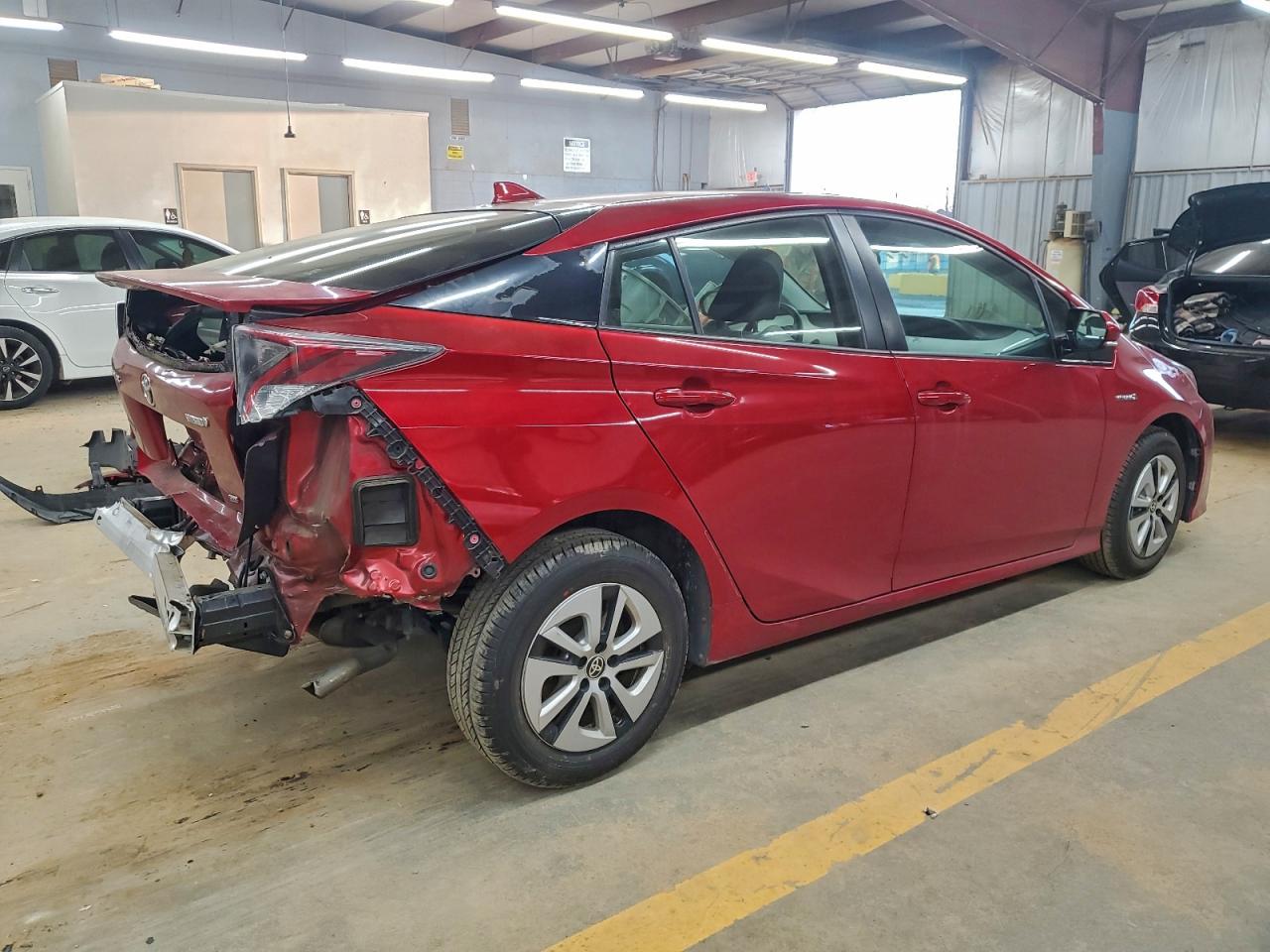 2016 TOYOTA PRIUS photo 3
