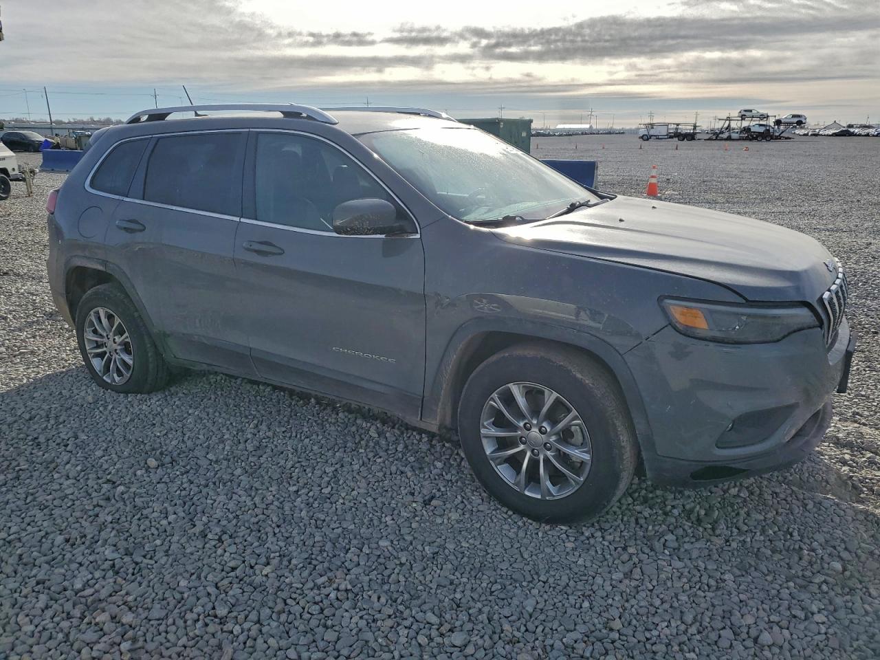 2021 JEEP CHEROKEE LATITUDE LUX photo 4