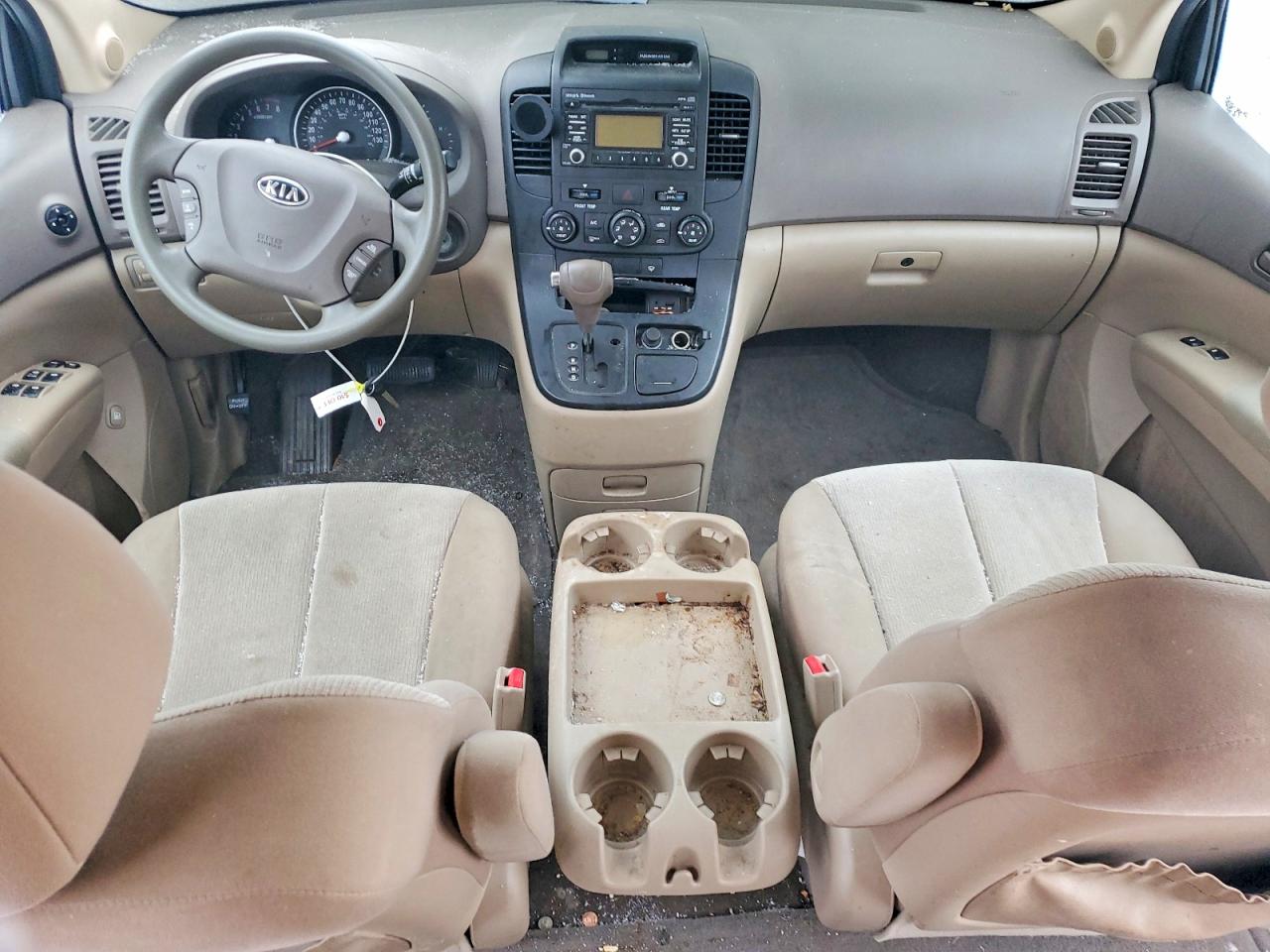 2012 KIA SEDONA LX photo 8