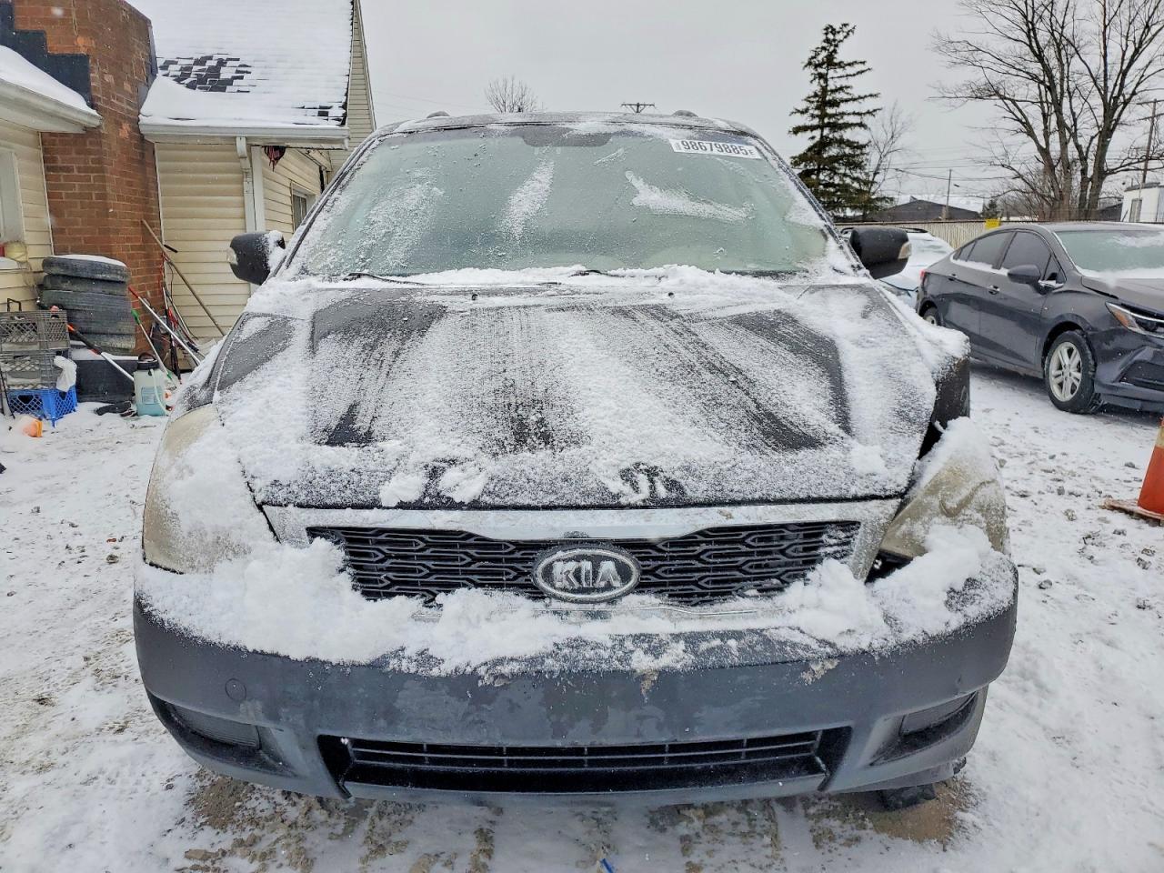 2012 KIA SEDONA LX photo 5