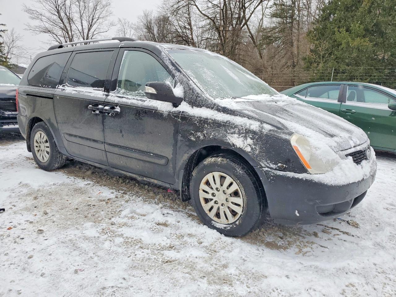 2012 KIA SEDONA LX photo 4