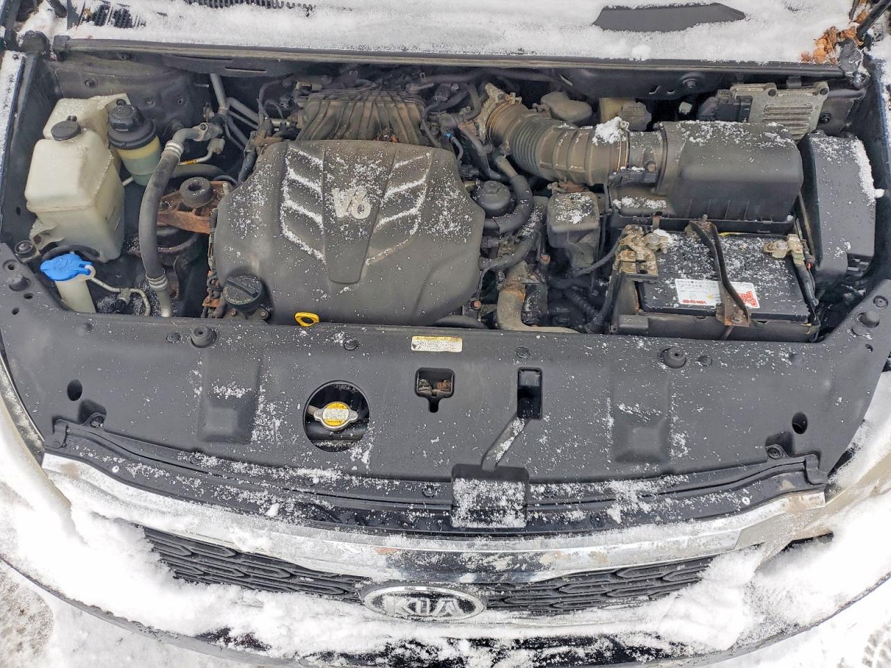 2012 KIA SEDONA LX photo 12