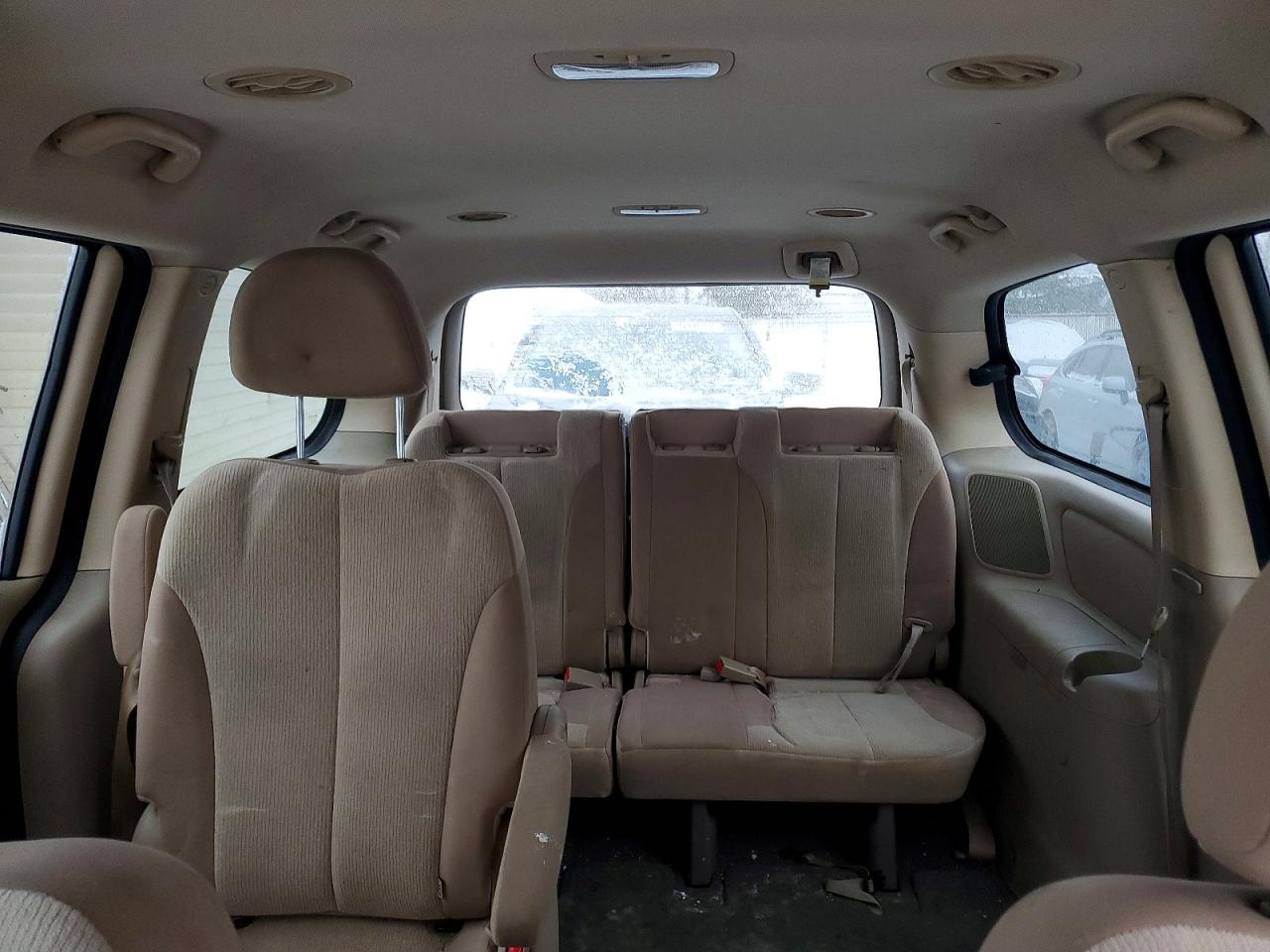 2012 KIA SEDONA LX photo 10