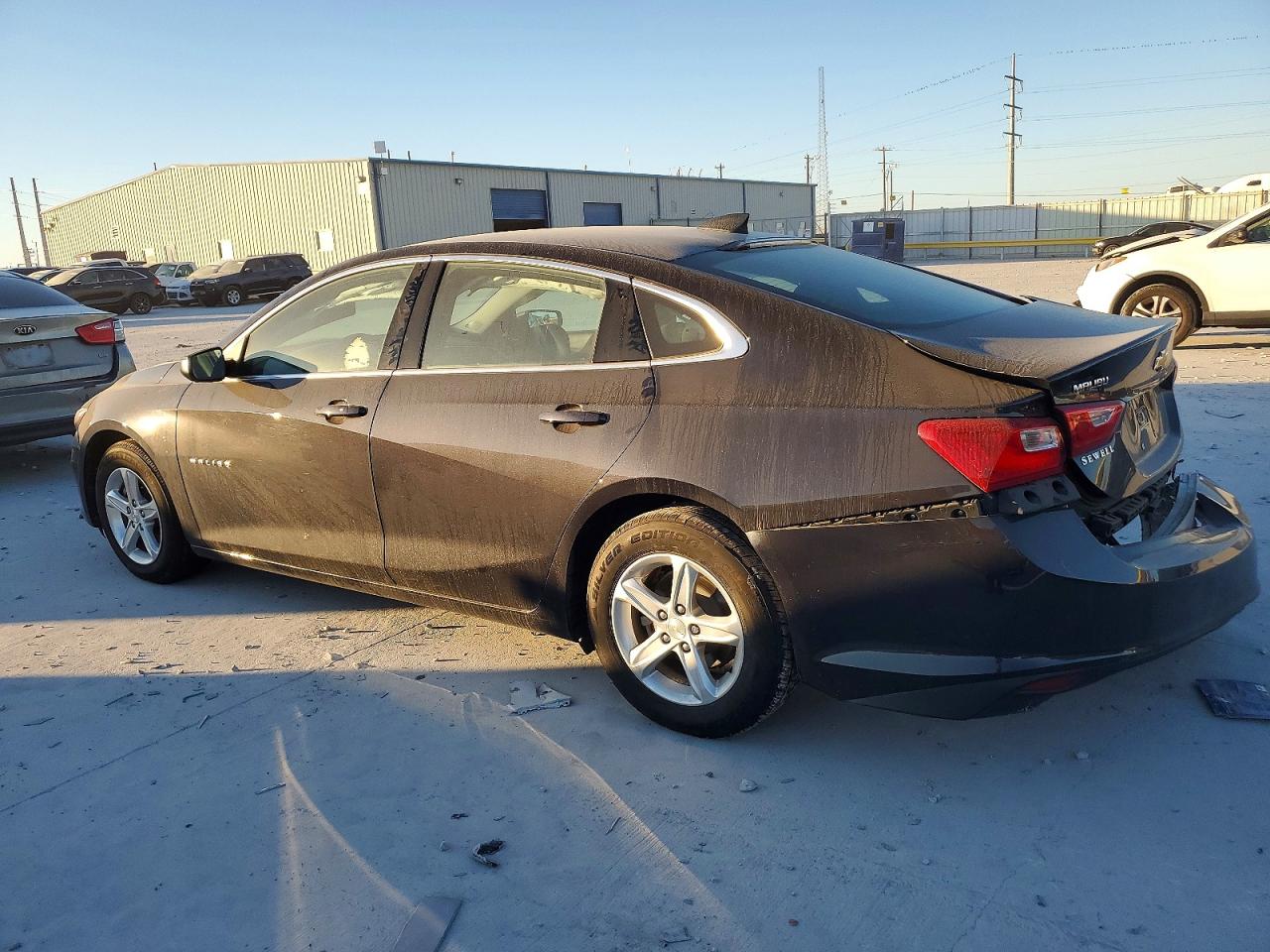 2022 CHEVROLET MALIBU LS photo 2