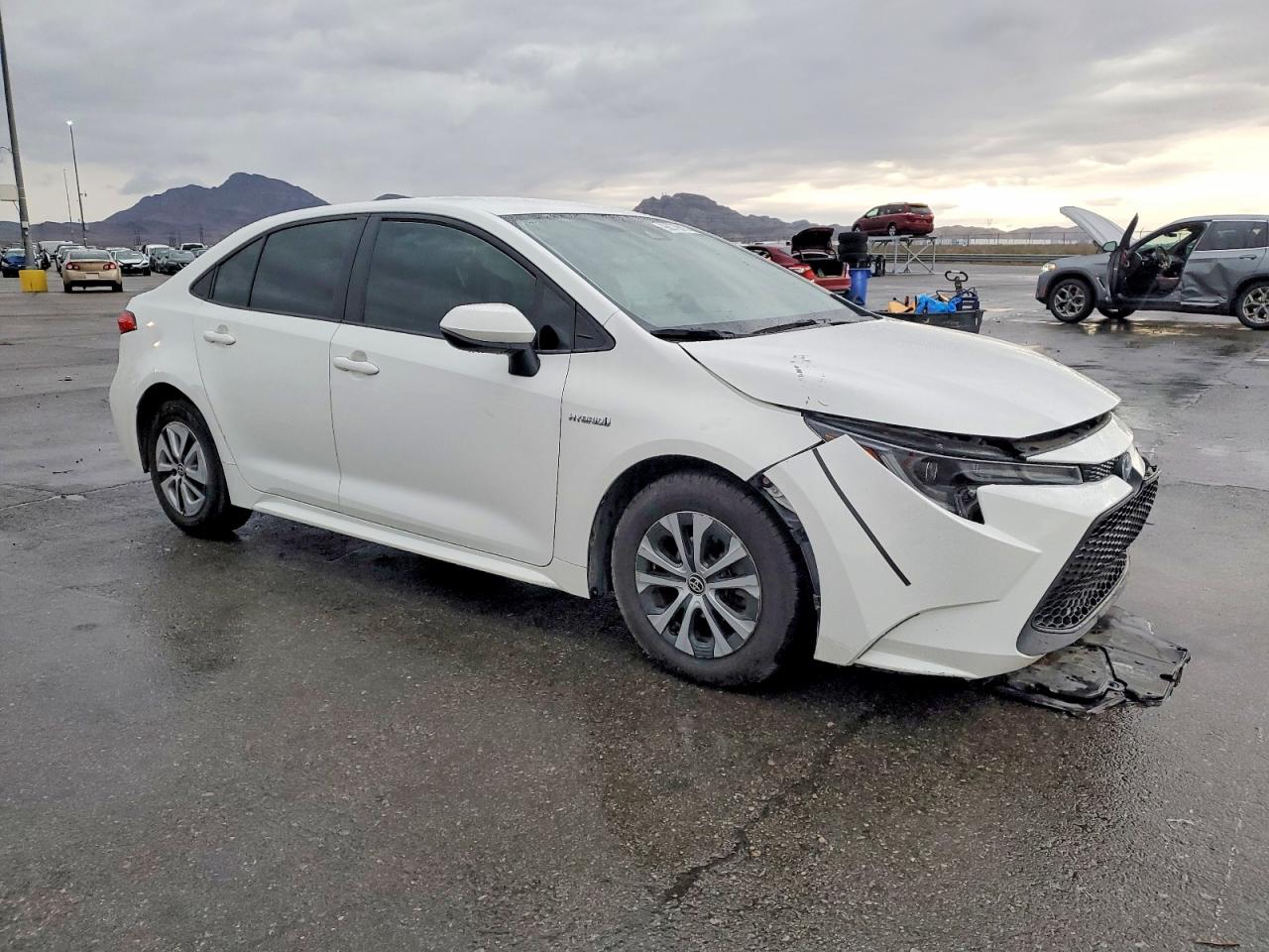 2020 TOYOTA COROLLA LE photo 4