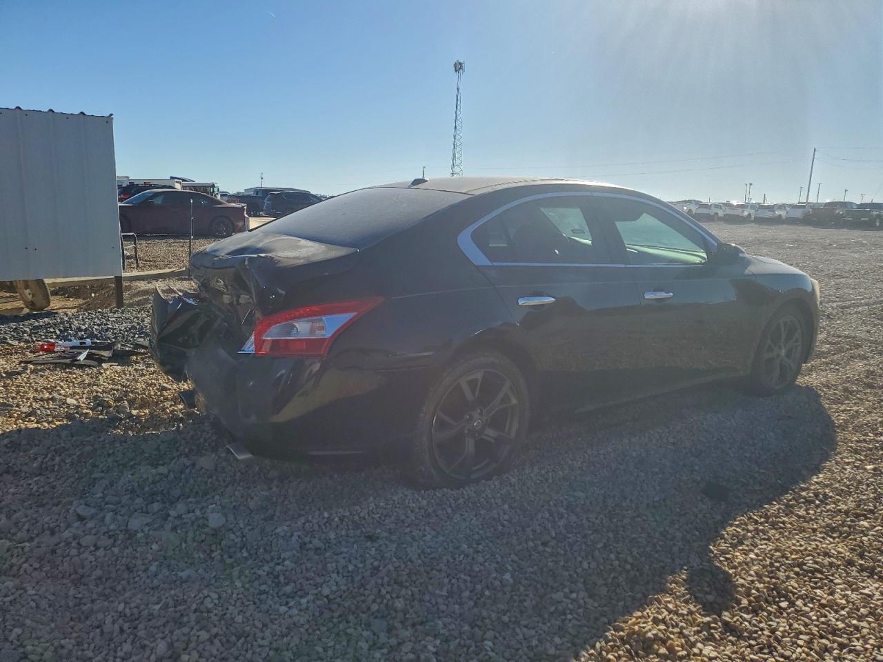 2011 NISSAN MAXIMA S photo 3