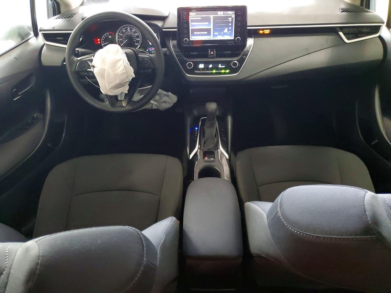 2022 TOYOTA COROLLA LE photo 8