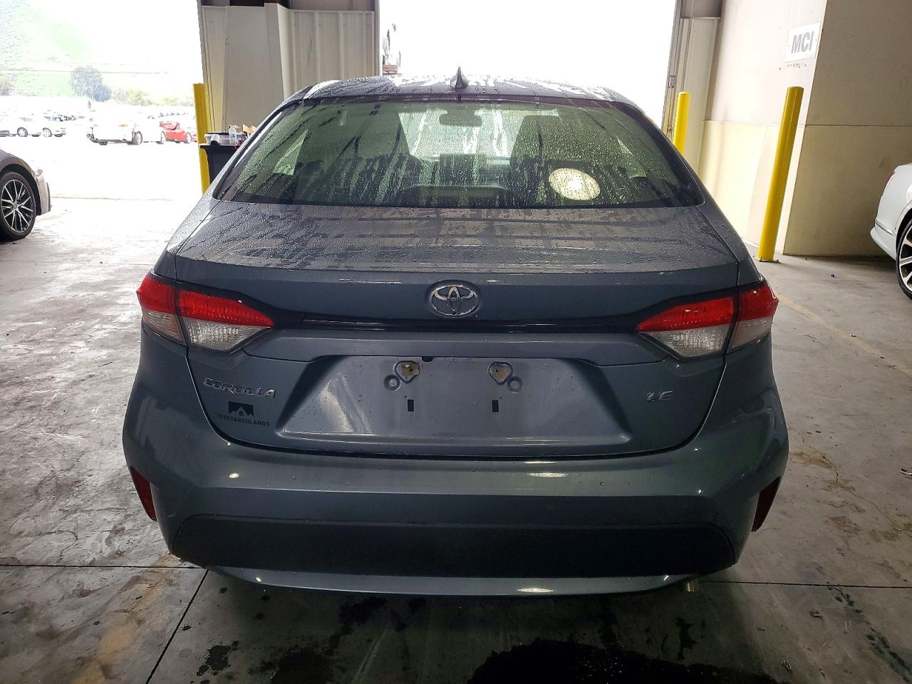 2022 TOYOTA COROLLA LE photo 6