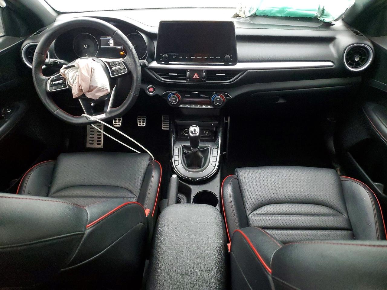 2023 KIA FORTE GT photo 8