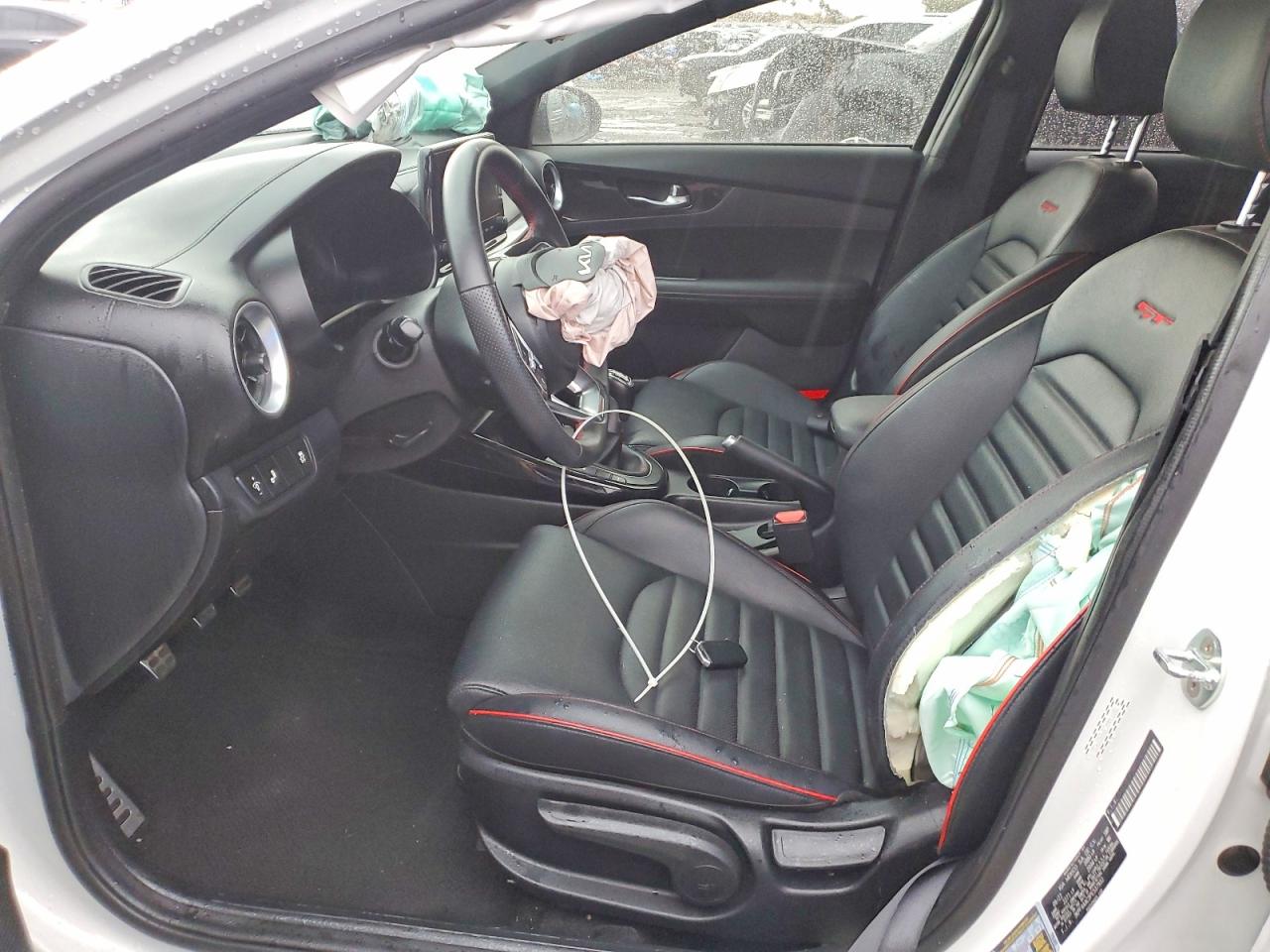 2023 KIA FORTE GT photo 7