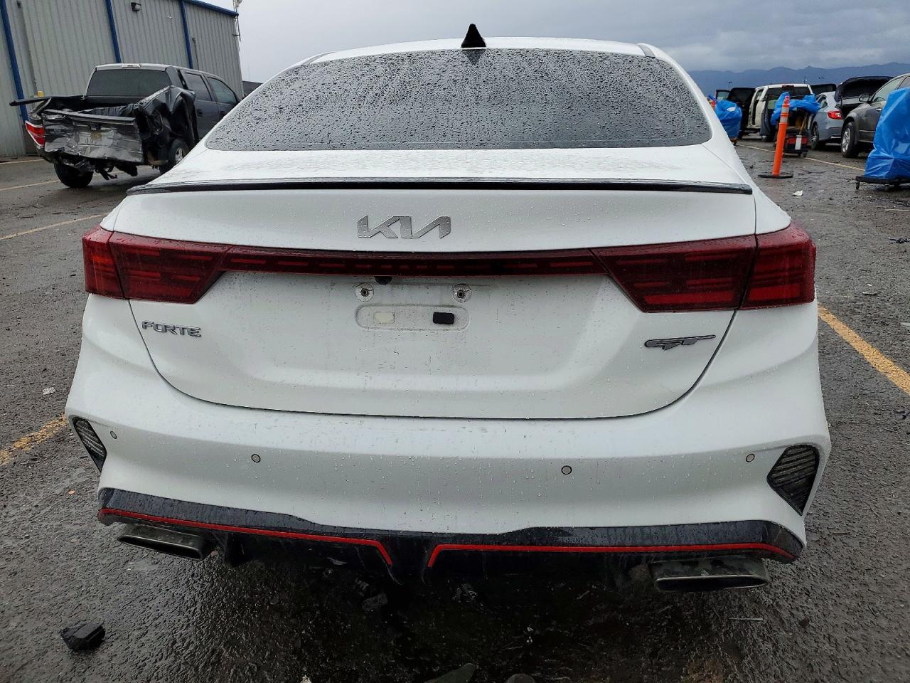 2023 KIA FORTE GT photo 6