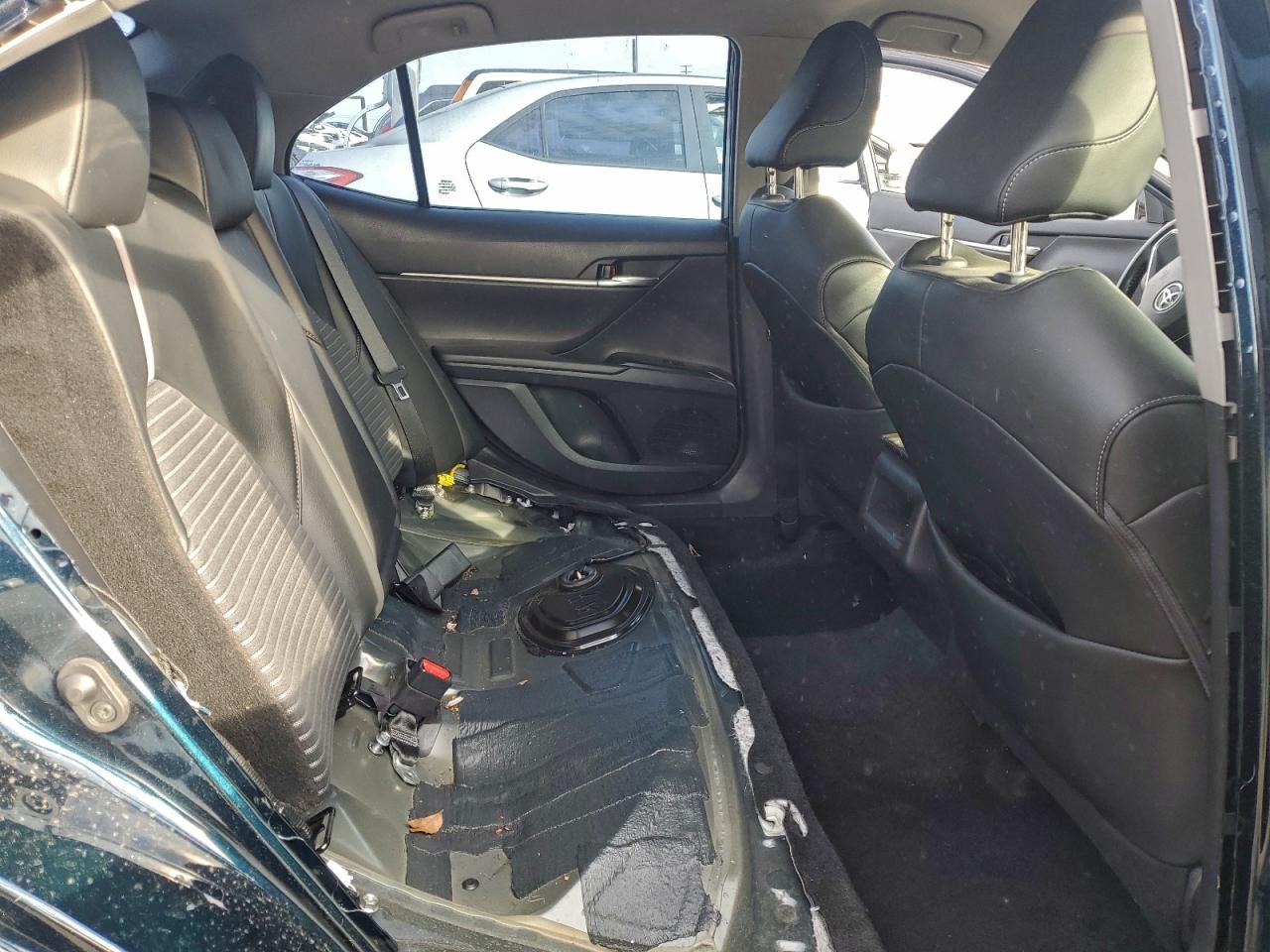 2020 TOYOTA CAMRY SE photo 10