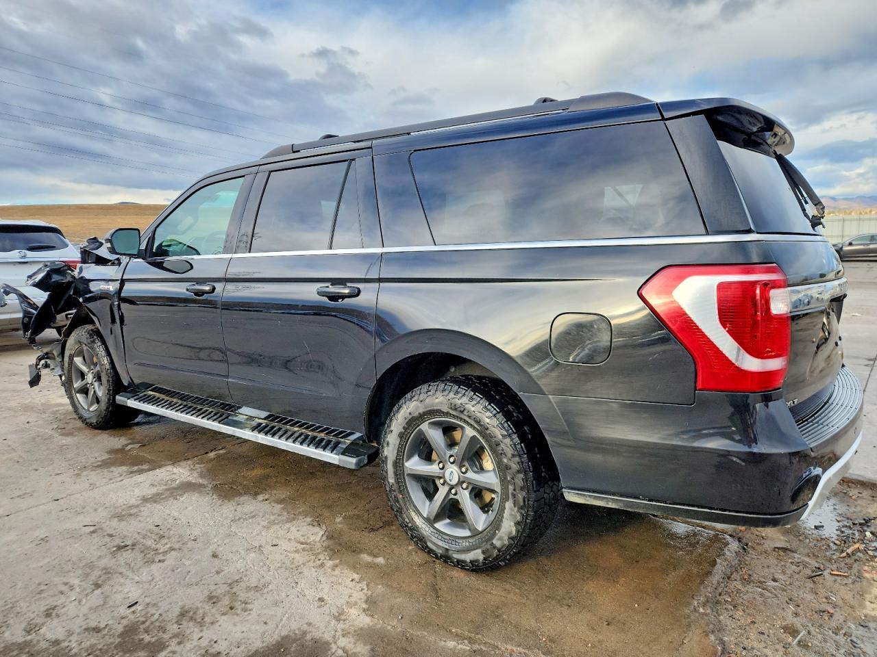2018 FORD EXPEDITION MAX XLT photo 2