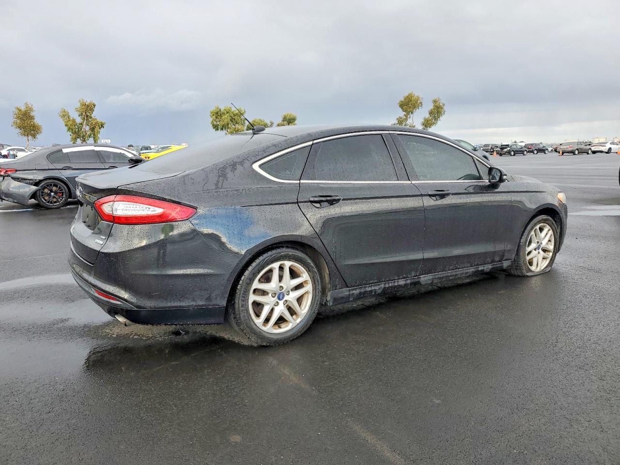 2015 FORD FUSION SE photo 3