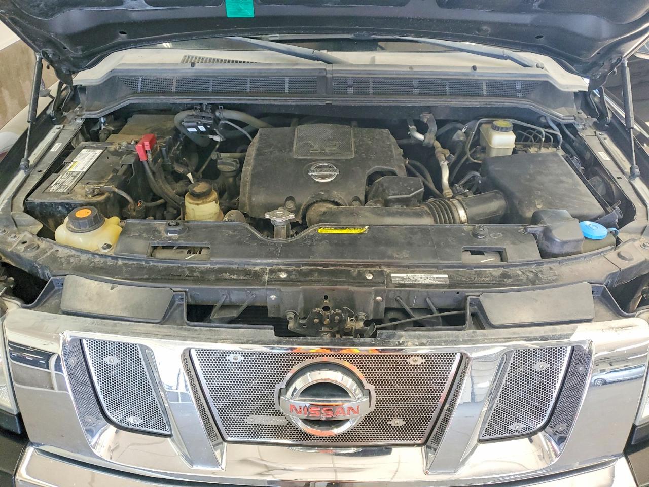 2012 NISSAN TITAN S photo 11