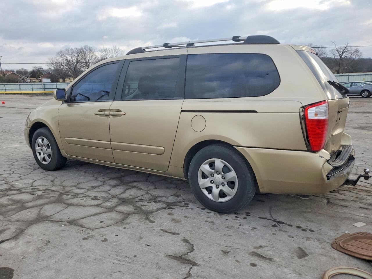 2006 KIA SEDONA EX photo 2