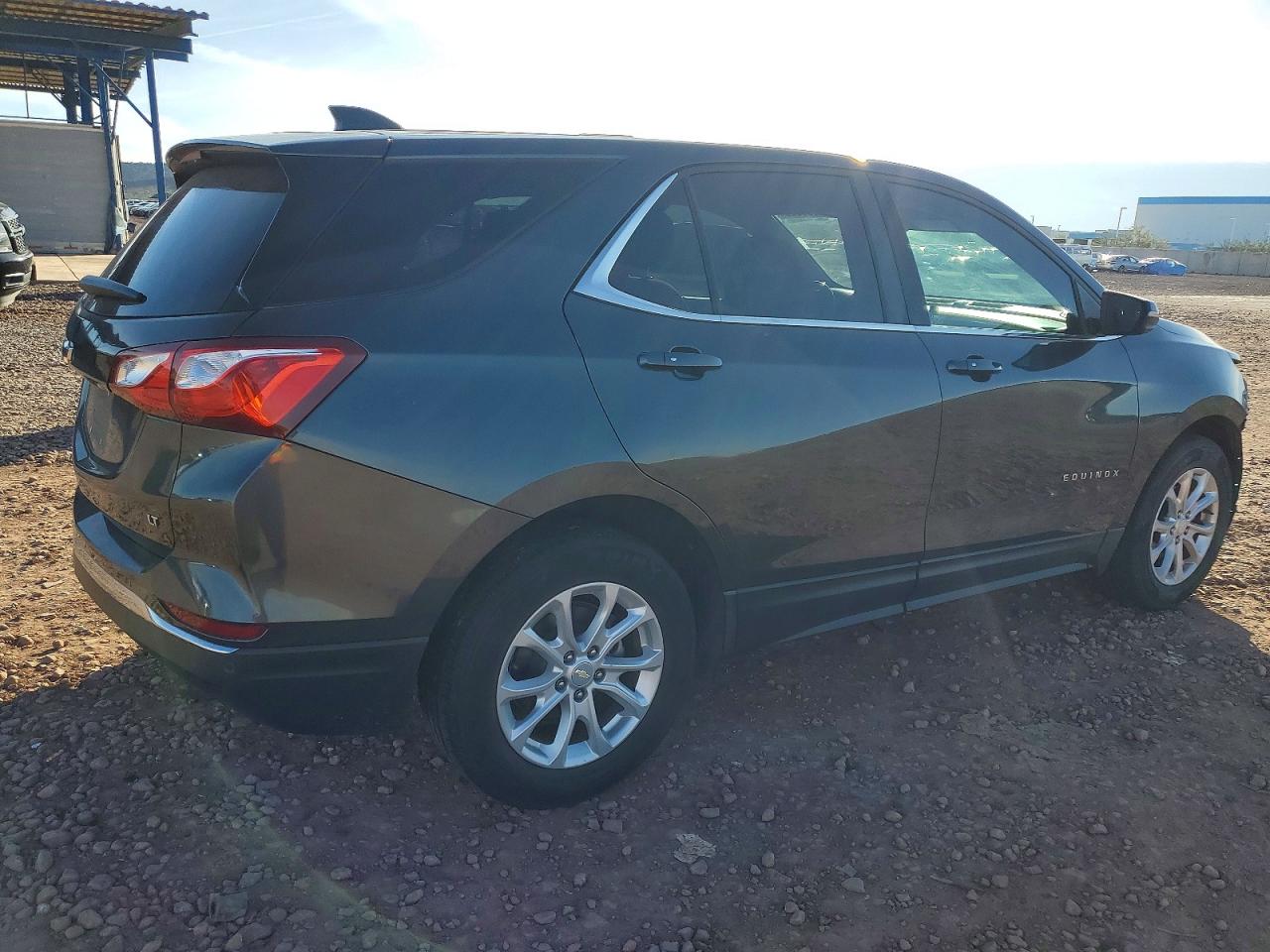 2019 CHEVROLET EQUINOX LT photo 3