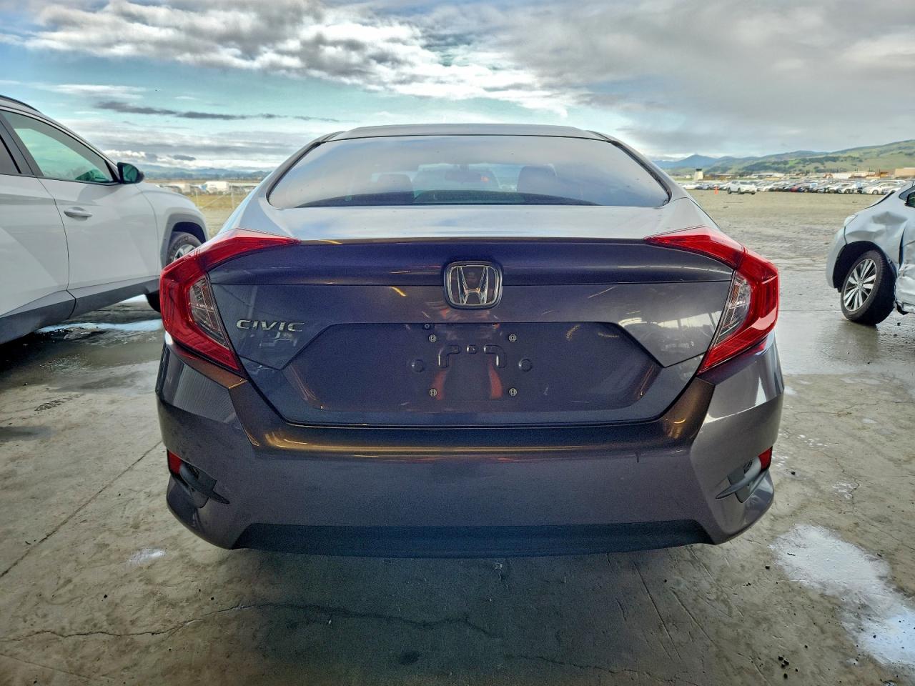 2016 HONDA CIVIC LX photo 6
