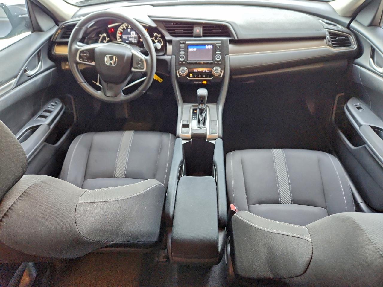2016 HONDA CIVIC LX photo 8