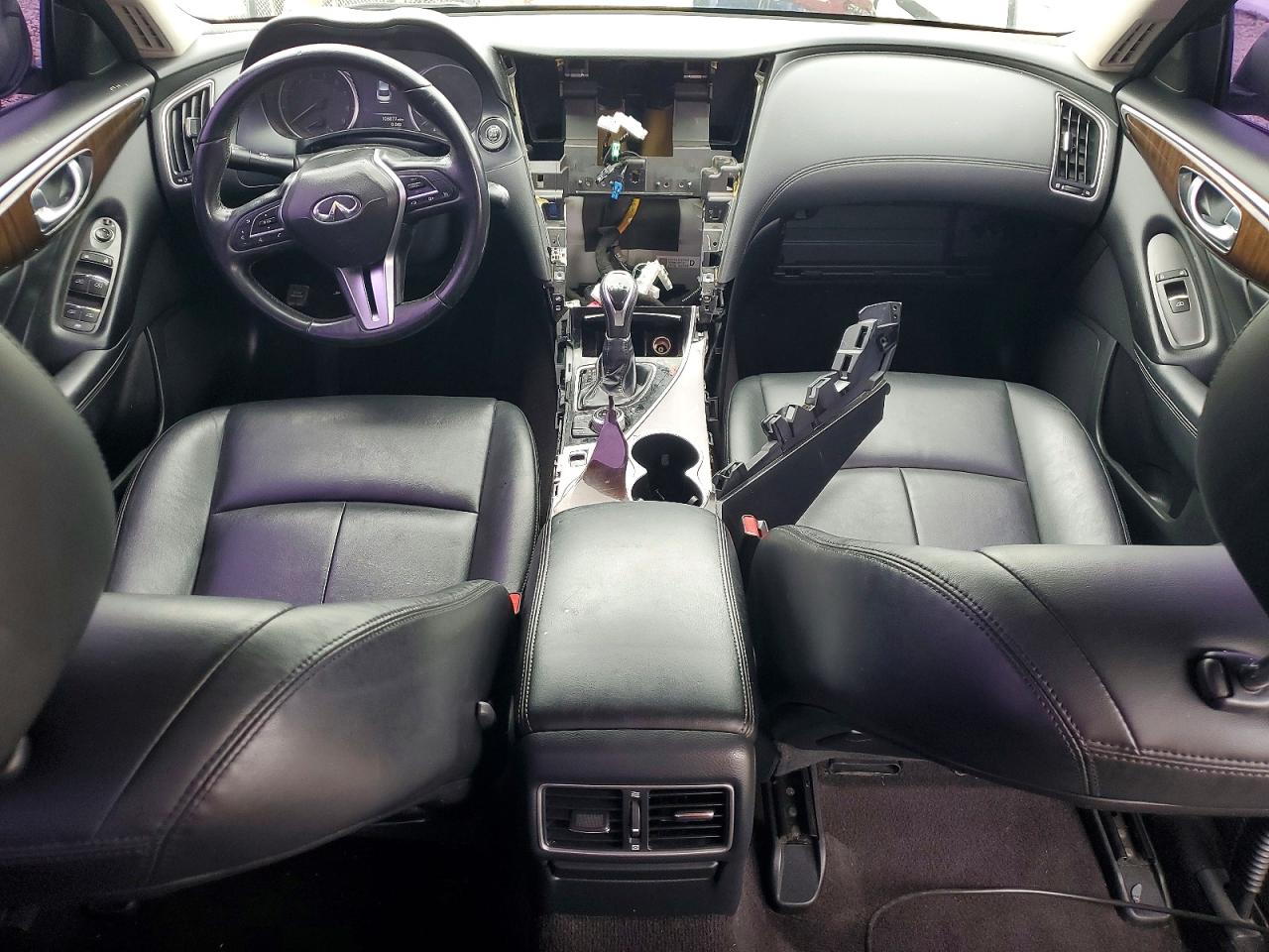 2018 INFINITI Q50 LUXE photo 15