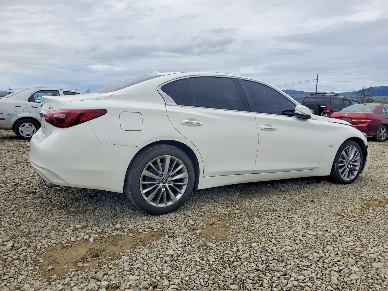 2018 INFINITI Q50 LUXE photo 5