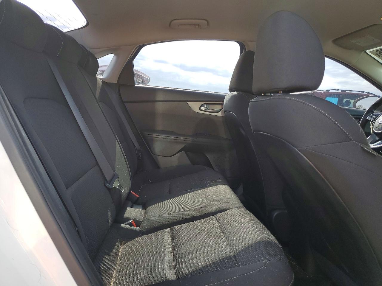 2019 KIA FORTE FE photo 10