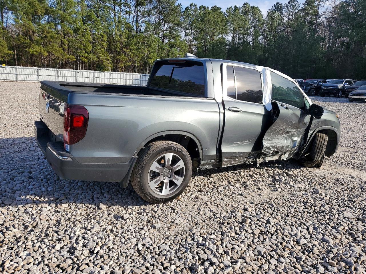 2019 HONDA RIDGELINE RTL photo 3