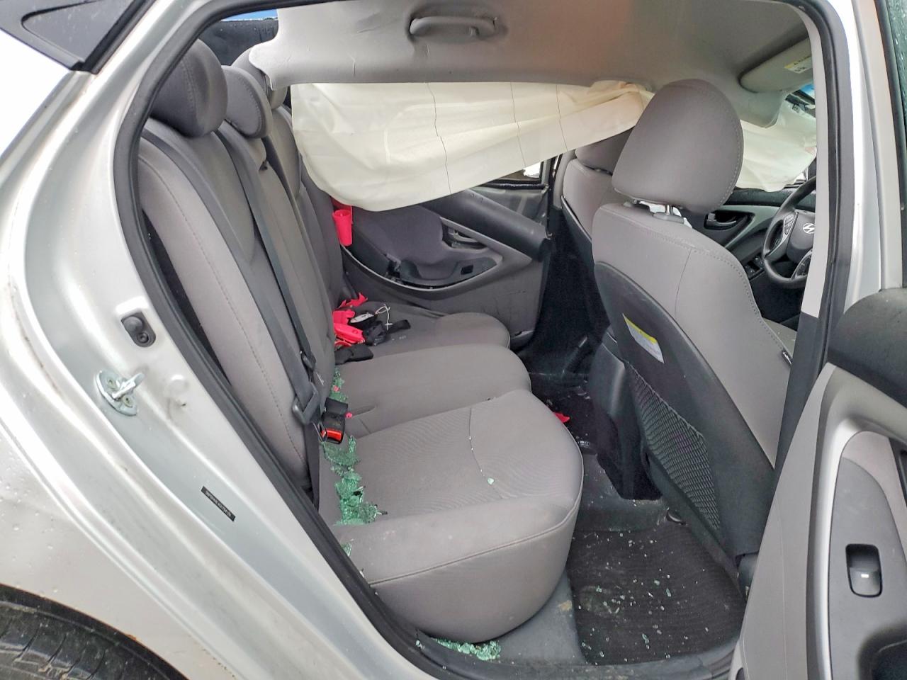 2016 HYUNDAI ELANTRA SE photo 19
