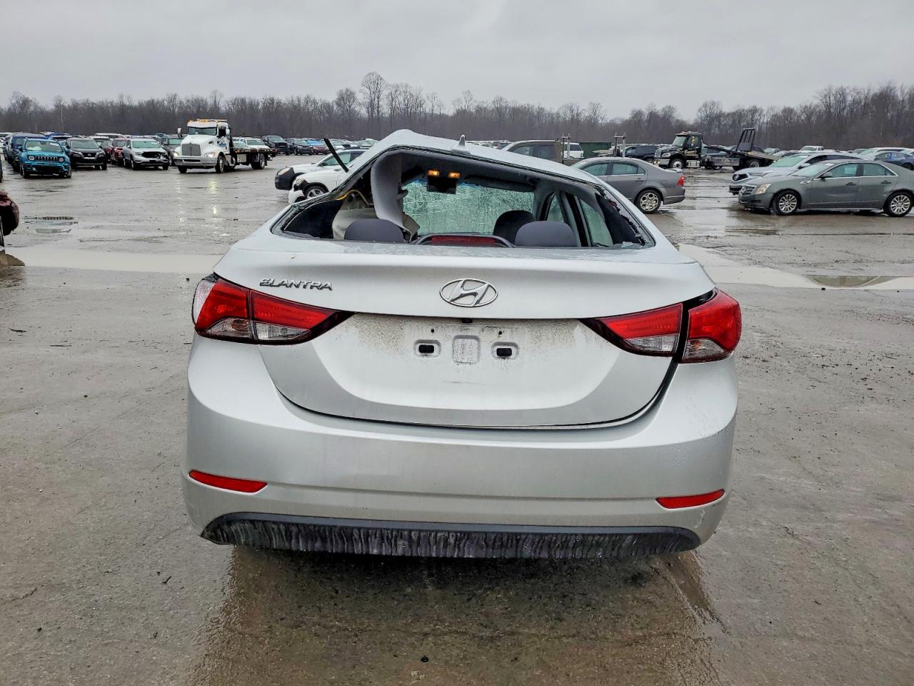 2016 HYUNDAI ELANTRA SE photo 11