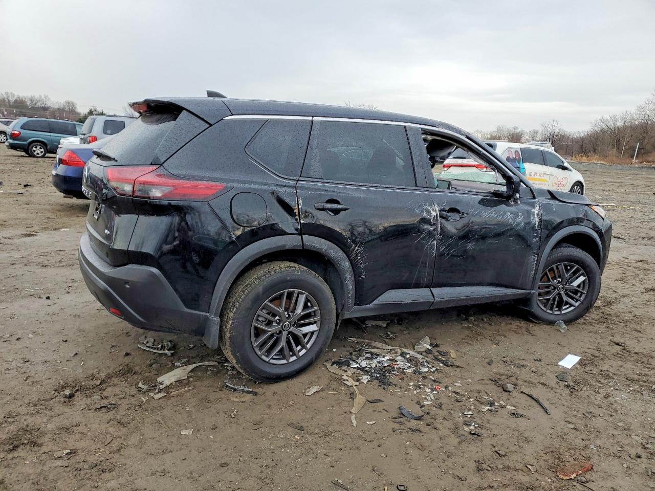 2021 NISSAN ROGUE S photo 5