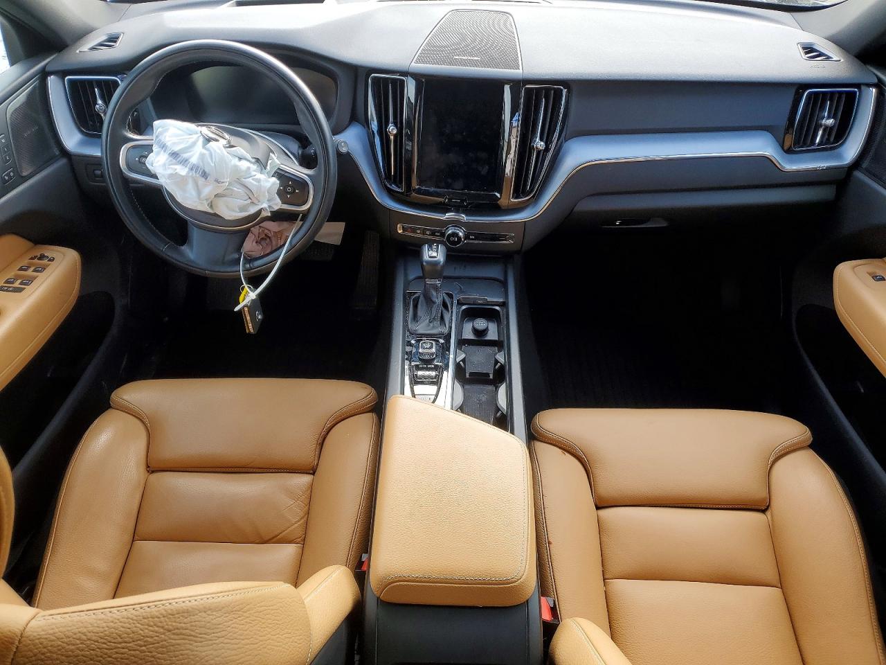 2019 VOLVO XC60 T6 photo 8