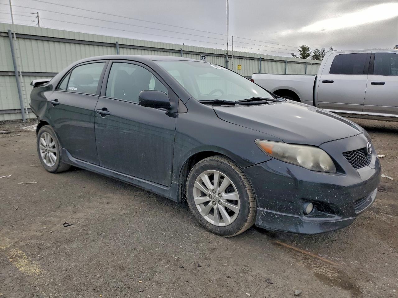 2010 TOYOTA COROLLA BASE photo 4