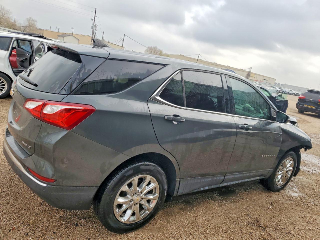 2018 CHEVROLET EQUINOX LT photo 3