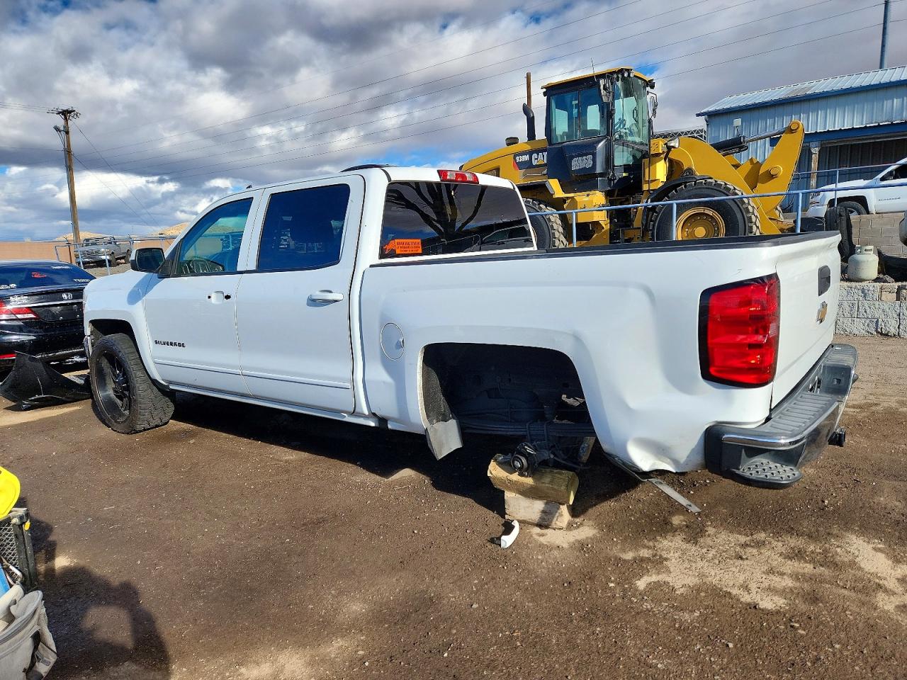 2016 CHEVROLET SILVERADO C1500 LT photo 2