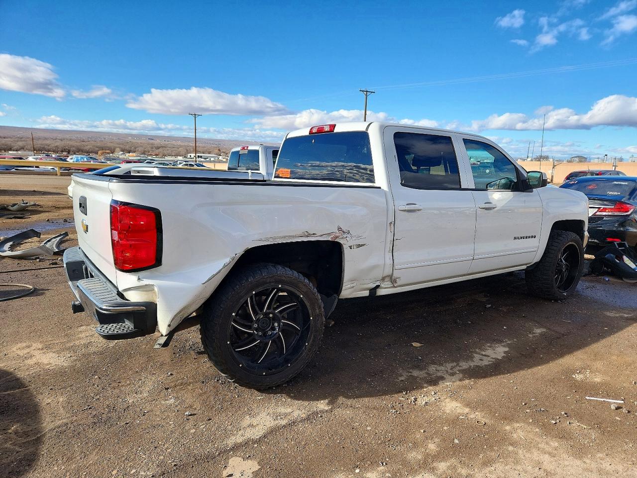 2016 CHEVROLET SILVERADO C1500 LT photo 3